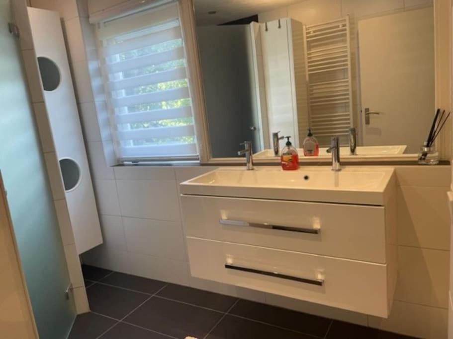 Holidayhome Zonnestraal 9P Amsterdam And The Beach 海尔许霍瓦德 外观 照片